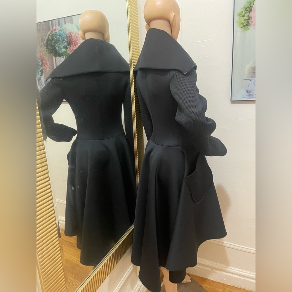 Sohung design Elegant Black Flared Coat - Picture 10 of 13